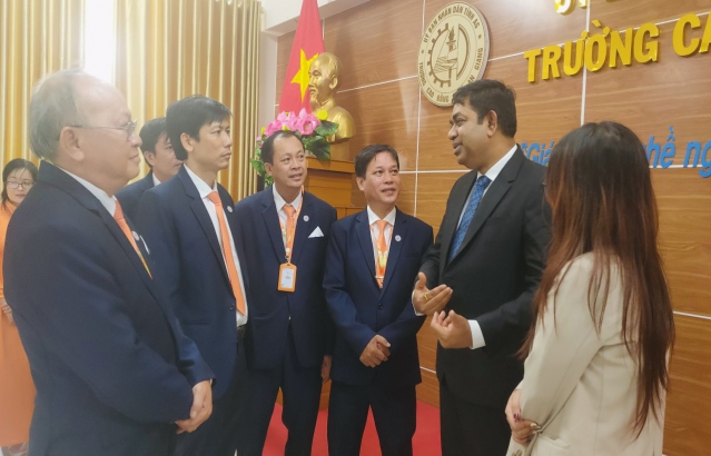 Interaction with officers of An Giang Vocational Training College